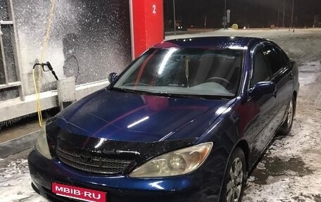 Toyota Camry V40, 2002 год, 600 000 рублей, 1 фотография