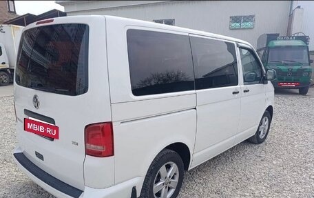 Volkswagen Multivan T5, 2012 год, 2 200 000 рублей, 4 фотография