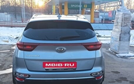 KIA Sportage IV рестайлинг, 2021 год, 2 350 000 рублей, 5 фотография