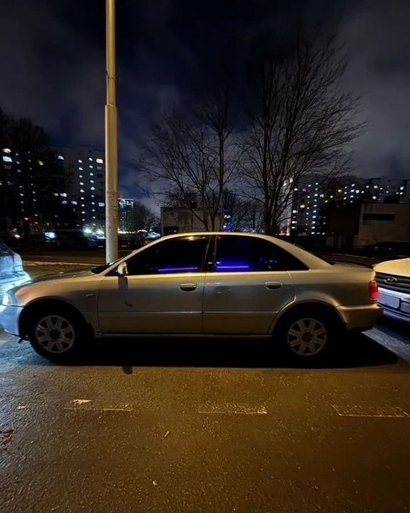 Audi A4 B5 рестайлинг, 1999 год, 410 000 рублей, 7 фотография
