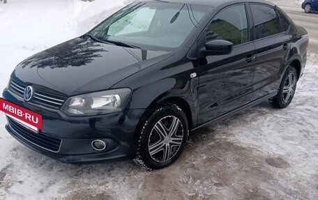 Volkswagen Polo VI (EU Market), 2013 год, 800 000 рублей, 5 фотография