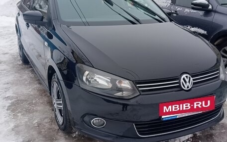 Volkswagen Polo VI (EU Market), 2013 год, 800 000 рублей, 4 фотография