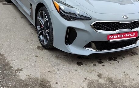 KIA Stinger I, 2018 год, 3 000 000 рублей, 2 фотография