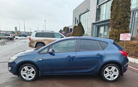 Opel Astra J, 2010 год, 699 000 рублей, 4 фотография