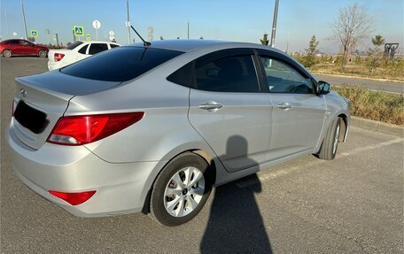 Hyundai Solaris II рестайлинг, 2016 год, 1 000 000 рублей, 7 фотография