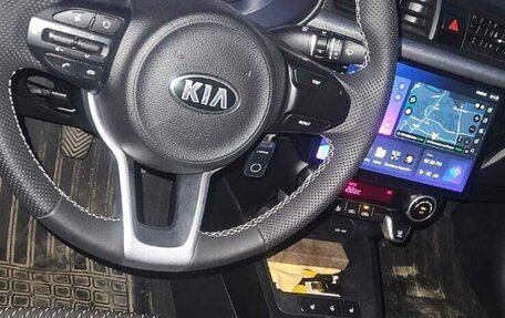 KIA Rio IV, 2019 год, 1 555 000 рублей, 10 фотография