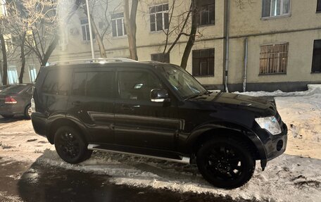 Mitsubishi Pajero IV, 2007 год, 2 000 000 рублей, 3 фотография