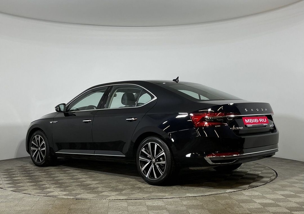 Skoda Superb, 2024 год, 3 630 000 рублей, 8 фотография