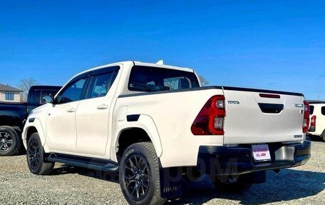 Toyota Hilux VIII, 2023 год, 5 250 000 рублей, 2 фотография