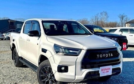 Toyota Hilux VIII, 2023 год, 5 250 000 рублей, 16 фотография