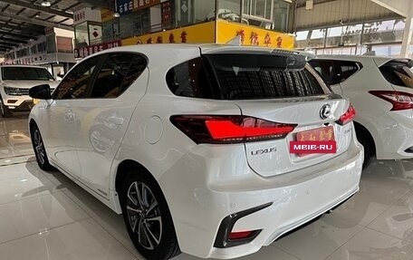 Lexus CT I рестайлинг, 2020 год, 2 330 000 рублей, 2 фотография