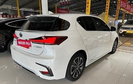 Lexus CT I рестайлинг, 2020 год, 2 330 000 рублей, 4 фотография