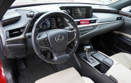 Lexus ES VII, 2019 год, 3 830 000 рублей, 13 фотография