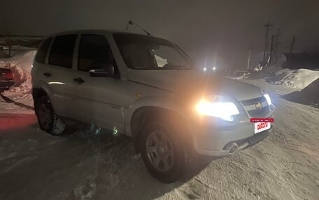 Chevrolet Niva I рестайлинг, 2009 год, 380 000 рублей, 4 фотография