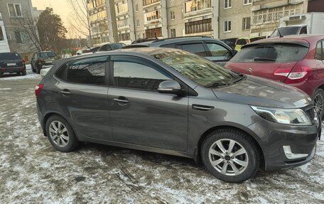 KIA Rio III рестайлинг, 2013 год, 700 000 рублей, 2 фотография