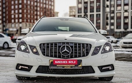 Mercedes-Benz E-Класс, 2011 год, 1 785 000 рублей, 3 фотография