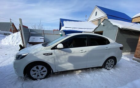 KIA Rio III рестайлинг, 2015 год, 1 100 000 рублей, 2 фотография