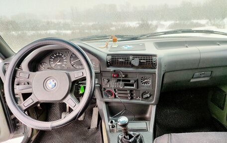 BMW 3 серия, 1986 год, 525 000 рублей, 6 фотография