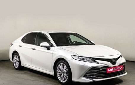 Toyota Camry, 2018 год, 3 198 000 рублей, 3 фотография