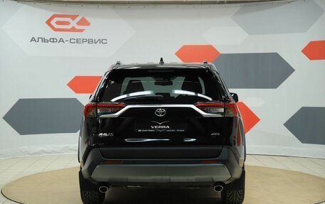 Toyota RAV4, 2021 год, 3 550 000 рублей, 6 фотография