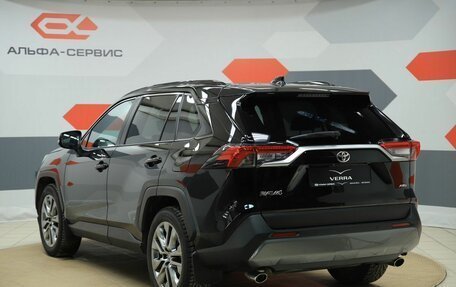 Toyota RAV4, 2021 год, 3 550 000 рублей, 7 фотография