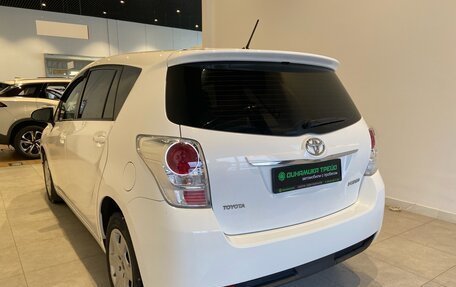 Toyota Verso I, 2013 год, 1 350 000 рублей, 7 фотография