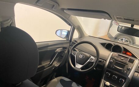 Toyota Verso I, 2013 год, 1 350 000 рублей, 25 фотография