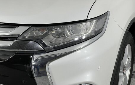 Mitsubishi Outlander III рестайлинг 3, 2017 год, 1 820 000 рублей, 9 фотография