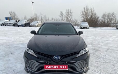 Toyota Camry, 2019 год, 2 600 000 рублей, 1 фотография