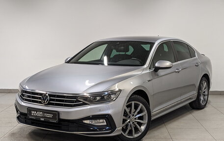 Volkswagen Passat B8 рестайлинг, 2021 год, 2 955 000 рублей, 1 фотография