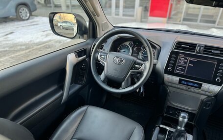 Toyota Land Cruiser Prado 150 рестайлинг 2, 2022 год, 7 350 000 рублей, 19 фотография