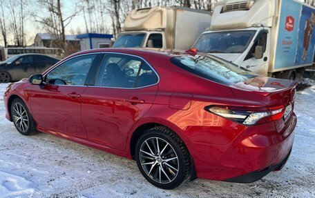 Toyota Camry, 2022 год, 3 850 000 рублей, 7 фотография