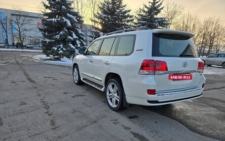 Toyota Land Cruiser 200, 2015 год, 4 900 000 рублей, 3 фотография