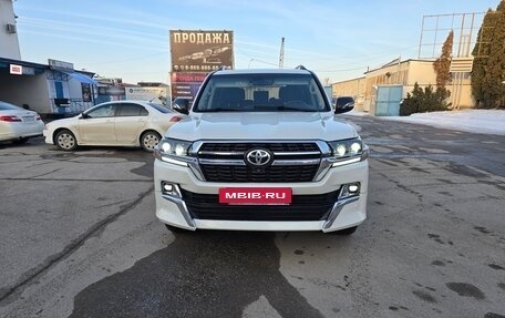 Toyota Land Cruiser 200, 2015 год, 4 900 000 рублей, 2 фотография