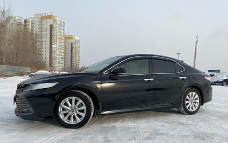 Toyota Camry, 2019 год, 2 600 000 рублей, 4 фотография