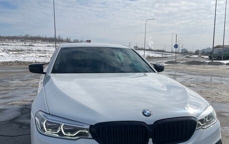 BMW 5 серия, 2019 год, 6 100 000 рублей, 3 фотография