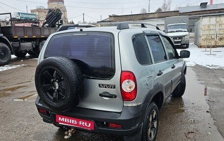 Chevrolet Niva I рестайлинг, 2015 год, 620 000 рублей, 5 фотография