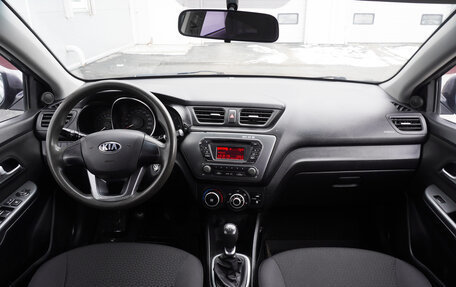 KIA Rio III рестайлинг, 2013 год, 831 000 рублей, 11 фотография