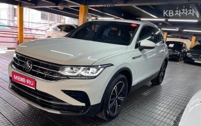 Volkswagen Tiguan II, 2020 год, 3 405 000 рублей, 1 фотография