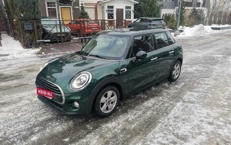 MINI Hatch, 2018 год, 1 895 000 рублей, 1 фотография