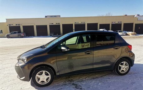 Toyota Vitz, 2014 год, 900 000 рублей, 9 фотография