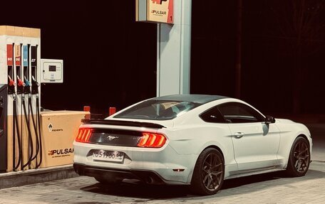 Ford Mustang VI рестайлинг, 2017 год, 2 490 000 рублей, 3 фотография