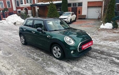 MINI Hatch, 2018 год, 1 895 000 рублей, 2 фотография