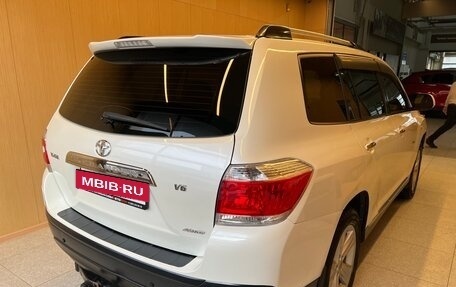 Toyota Highlander III, 2012 год, 2 199 000 рублей, 4 фотография