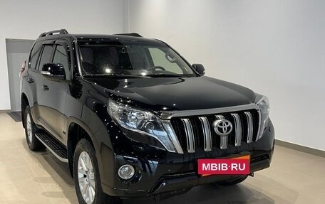 Toyota Land Cruiser Prado 150 рестайлинг 2, 2014 год, 2 600 000 рублей, 2 фотография