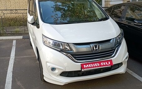 Honda Freed II, 2019 год, 1 800 000 рублей, 5 фотография