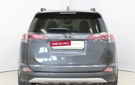 Toyota RAV4, 2015 год, 2 469 000 рублей, 6 фотография