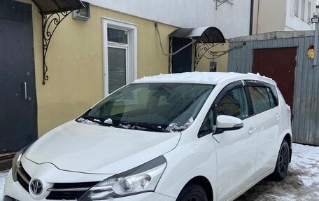 Toyota Verso I, 2013 год, 1 315 000 рублей, 1 фотография