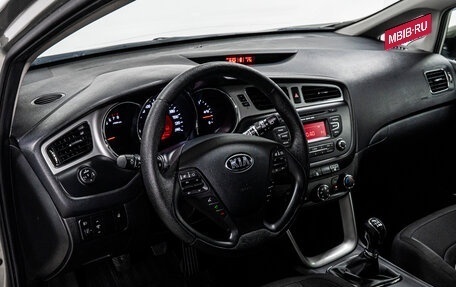 KIA cee'd III, 2014 год, 1 085 000 рублей, 14 фотография