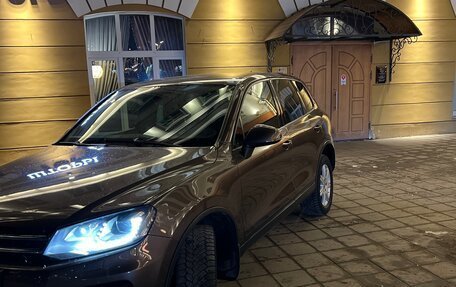 Volkswagen Touareg III, 2010 год, 1 900 000 рублей, 3 фотография